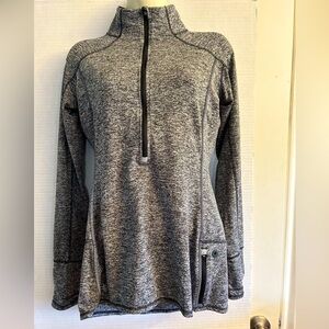 Athleta quarter zip workout grey/black long sleeve top with thumb holes Sz-S T17